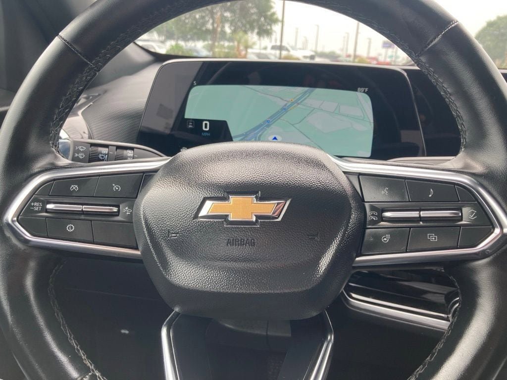 Used 2026 Chevrolet Equinox LT FWD image 17