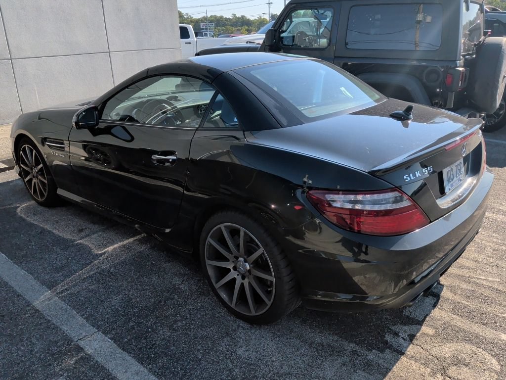 Used 2016 Mercedes-Benz SLK 55 AMG image 4