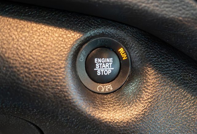 Used 2020 Jeep Cherokee Limited image 25