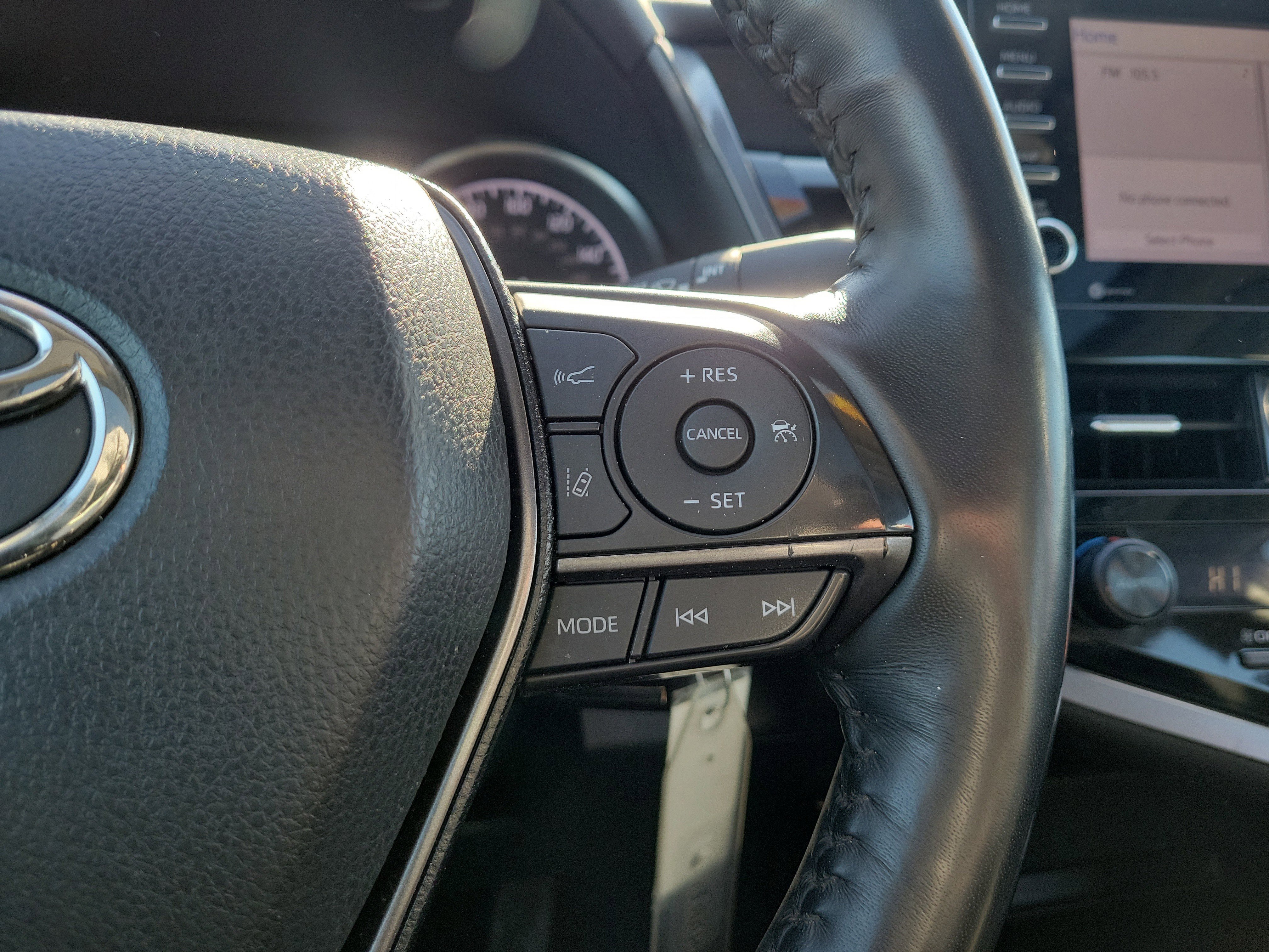 Used 2023 Toyota Camry SE w/ Cold Weather Package image 21