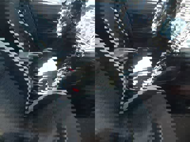 Used 2021 Nissan Versa SV image 9