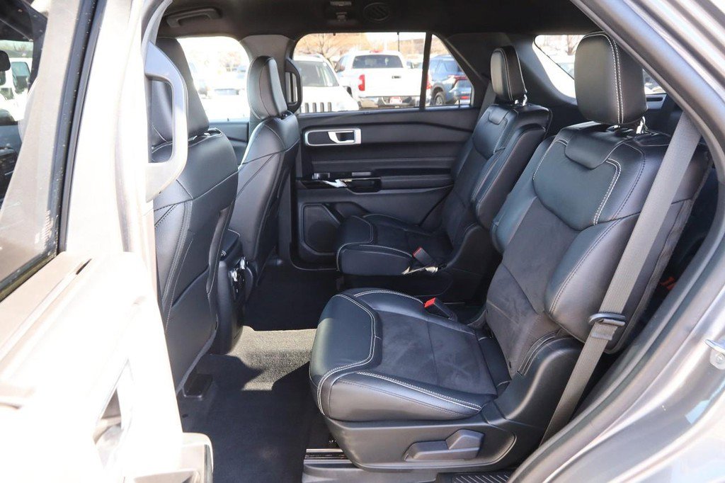 Used 2022 Ford Explorer ST image 10
