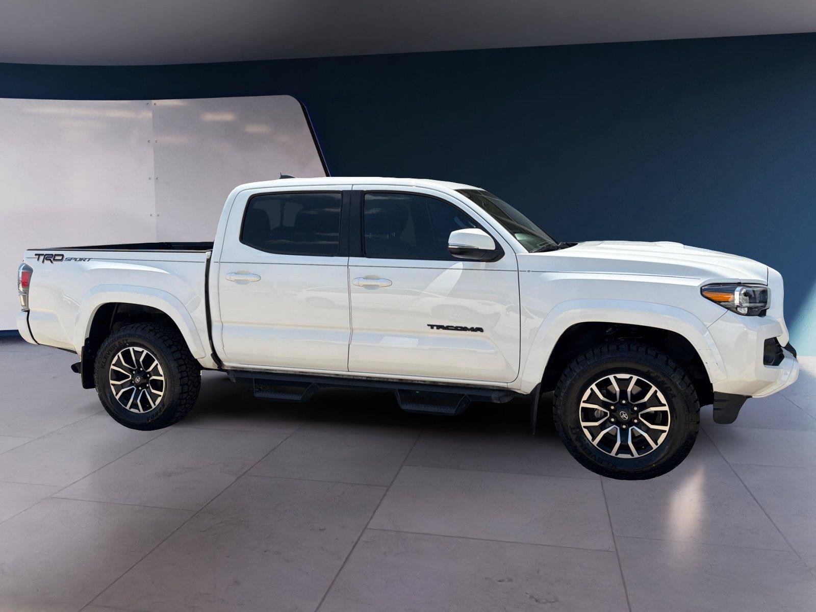 Used 2023 Toyota Tacoma TRD Sport w/ Technology Package RWD image 6