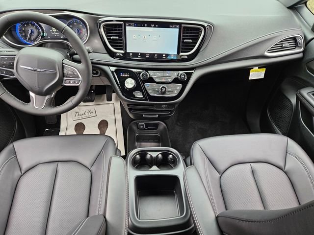 New 2026 Chrysler Pacifica Select image 10