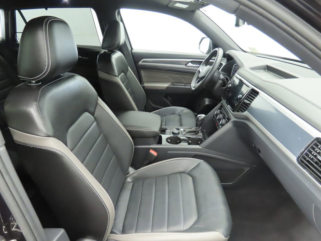 Used 2023 Volkswagen Atlas Cross Sport SEL Premium R-Line image 20