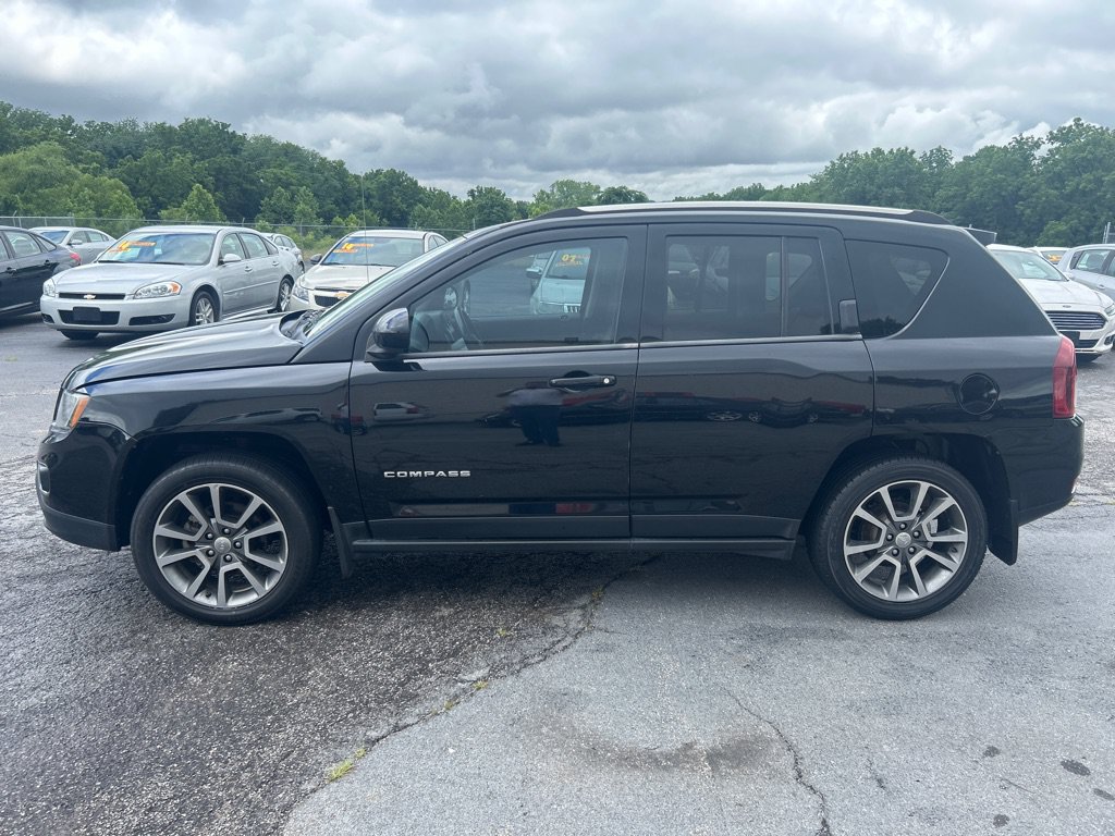 Used 2014 Jeep Compass Limited AWD/4WD image 1