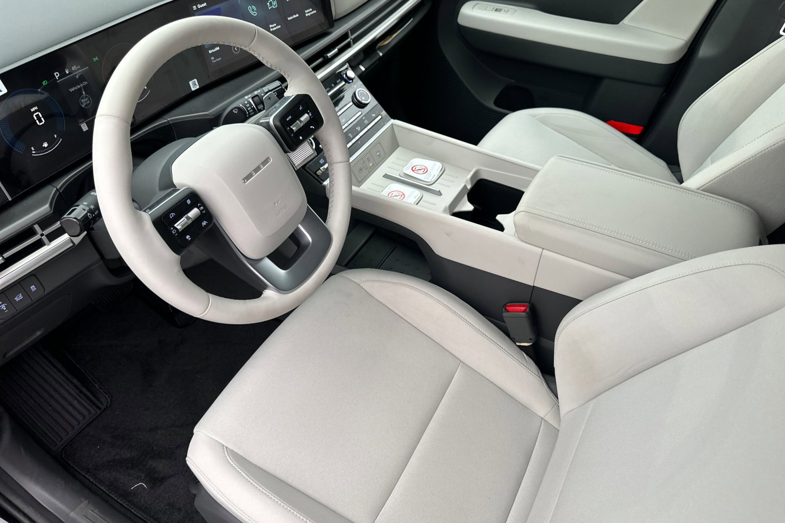 New 2026 Hyundai Santa Fe SE image 10