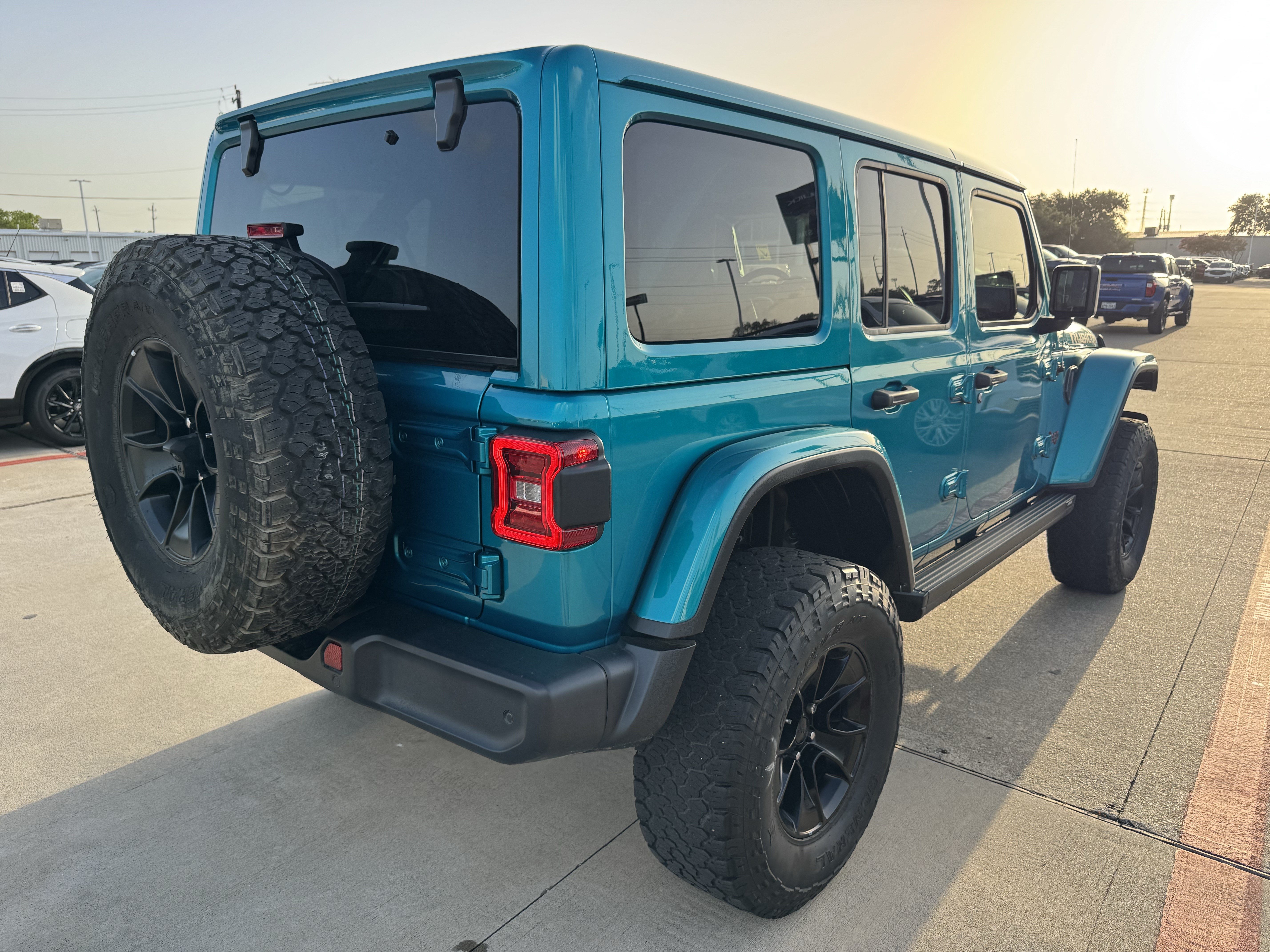 Used 2020 Jeep Wrangler Unlimited Rubicon AWD/4WD image 6