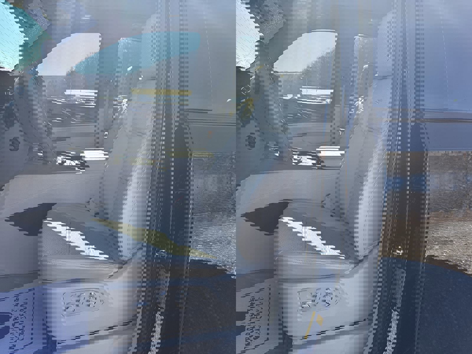 Used 2024 Cadillac Escalade Sport Platinum w/ LPO, ONYX Package image 14