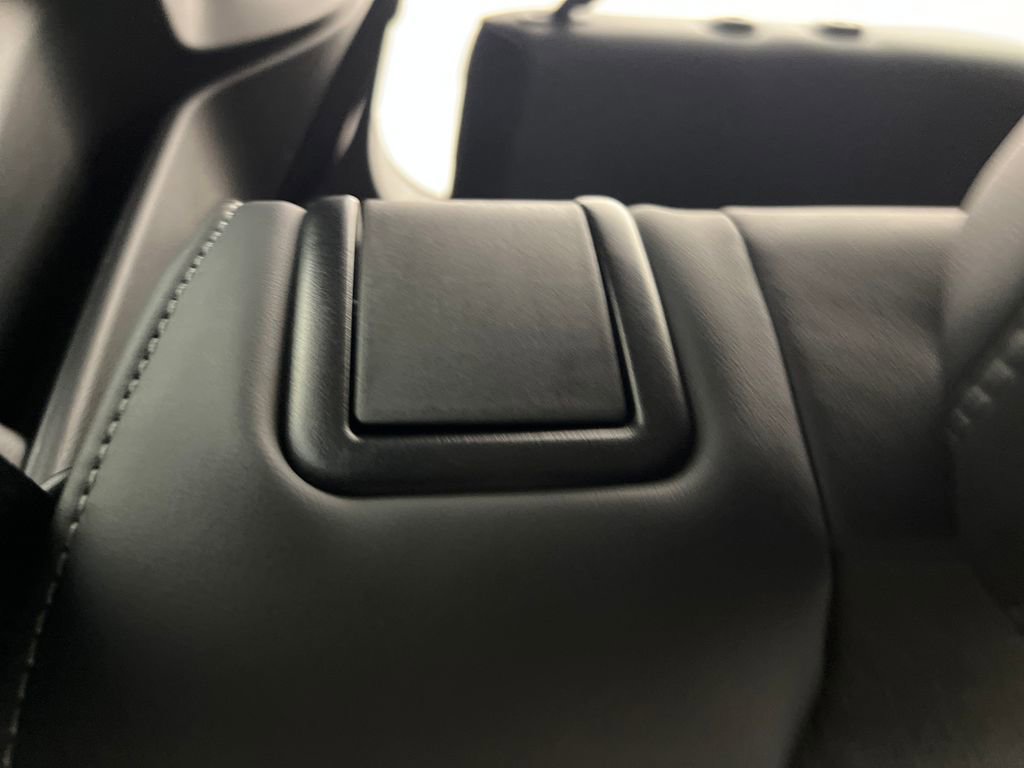 Used 2025 Mitsubishi Outlander SE AWD/4WD image 20