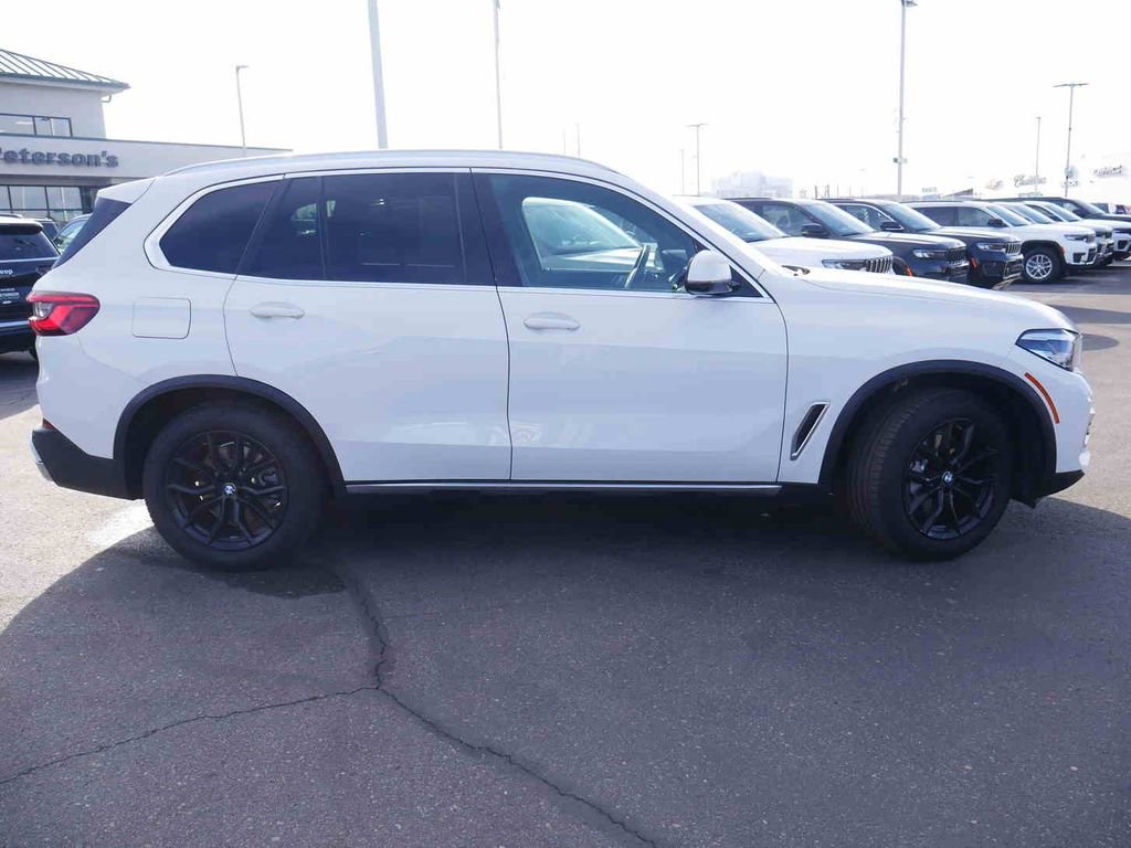 Used 2019 BMW X5 xDrive40i w/ Convenience Package image 24