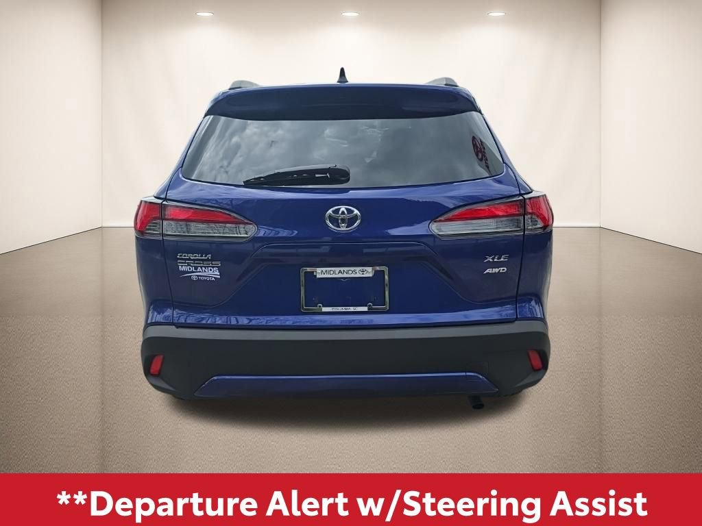 Used 2025 Toyota Corolla Cross XLE w/ Convenience Package image 5