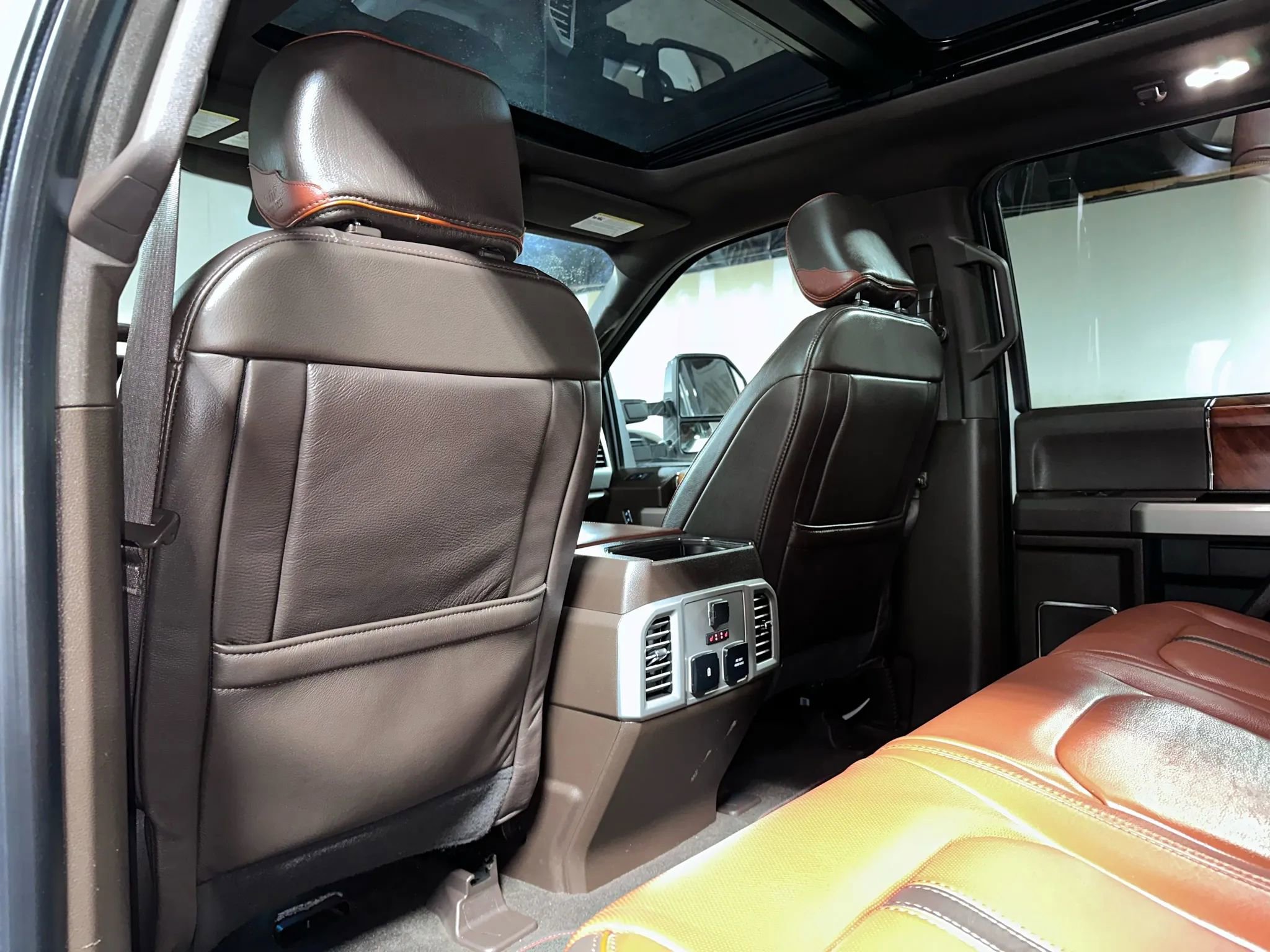 Used 2018 Ford F150 King Ranch w/ Equipment Group 601A Luxury AWD/4WD image 29