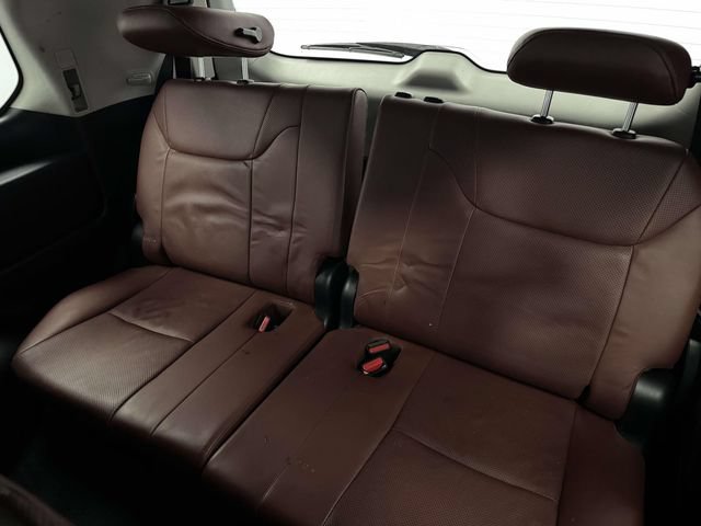 Used 2019 Lexus LX 570 4WD w/ Luxury Package image 60