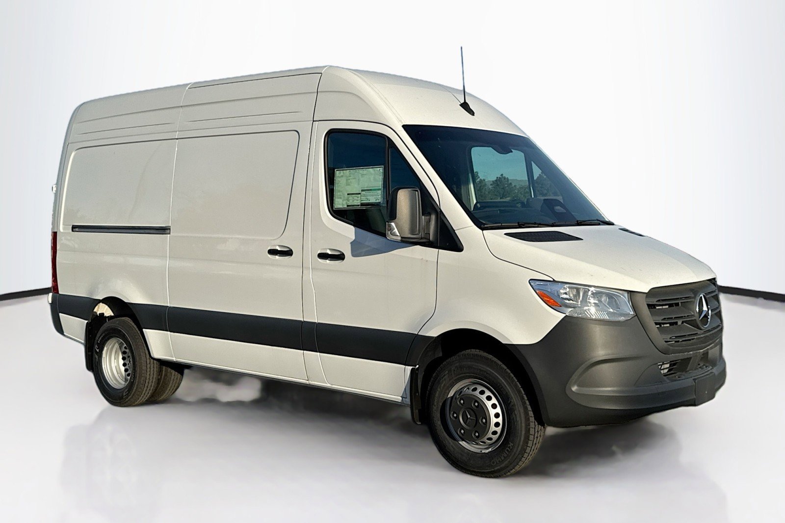 New 2026 Mercedes-Benz Sprinter 4500 image 3