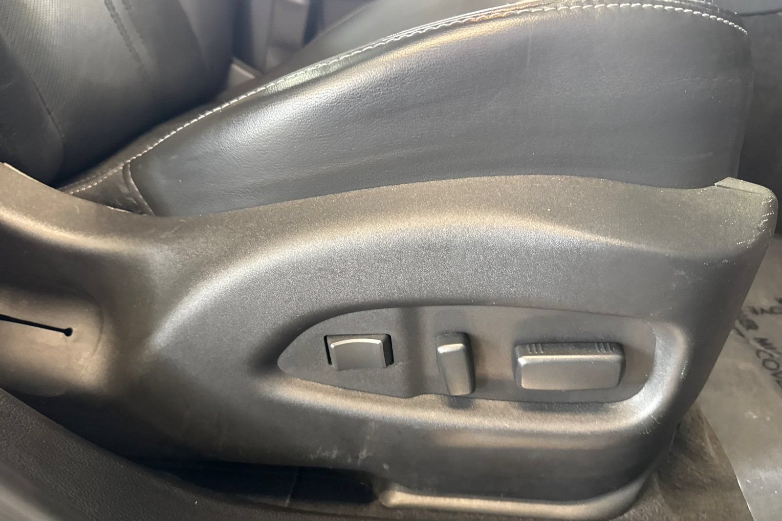 Used 2016 Cadillac SRX Premium AWD/4WD image 21