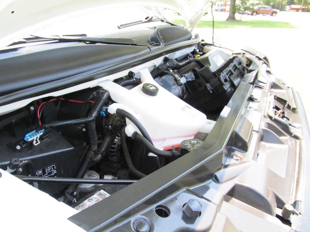 Used 2022 GMC Savana 3500 Extended w/ Driver Convenience Package image 38