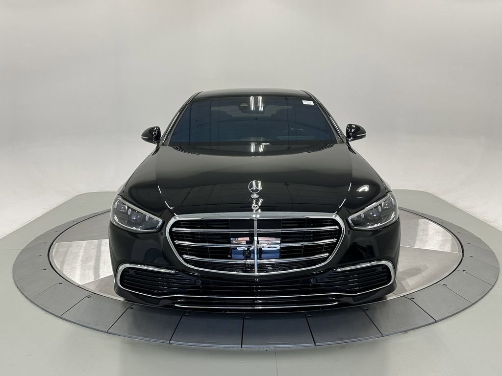 Certified 2025 Mercedes-Benz S 580e 4MATIC Sedan image 2