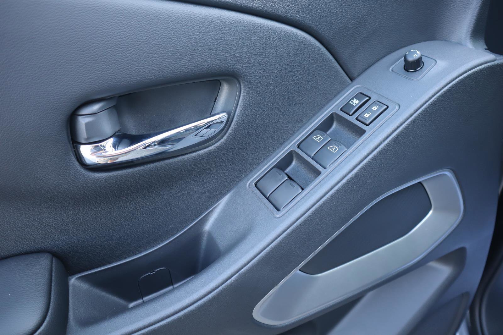 New 2026 Nissan Frontier SV image 17