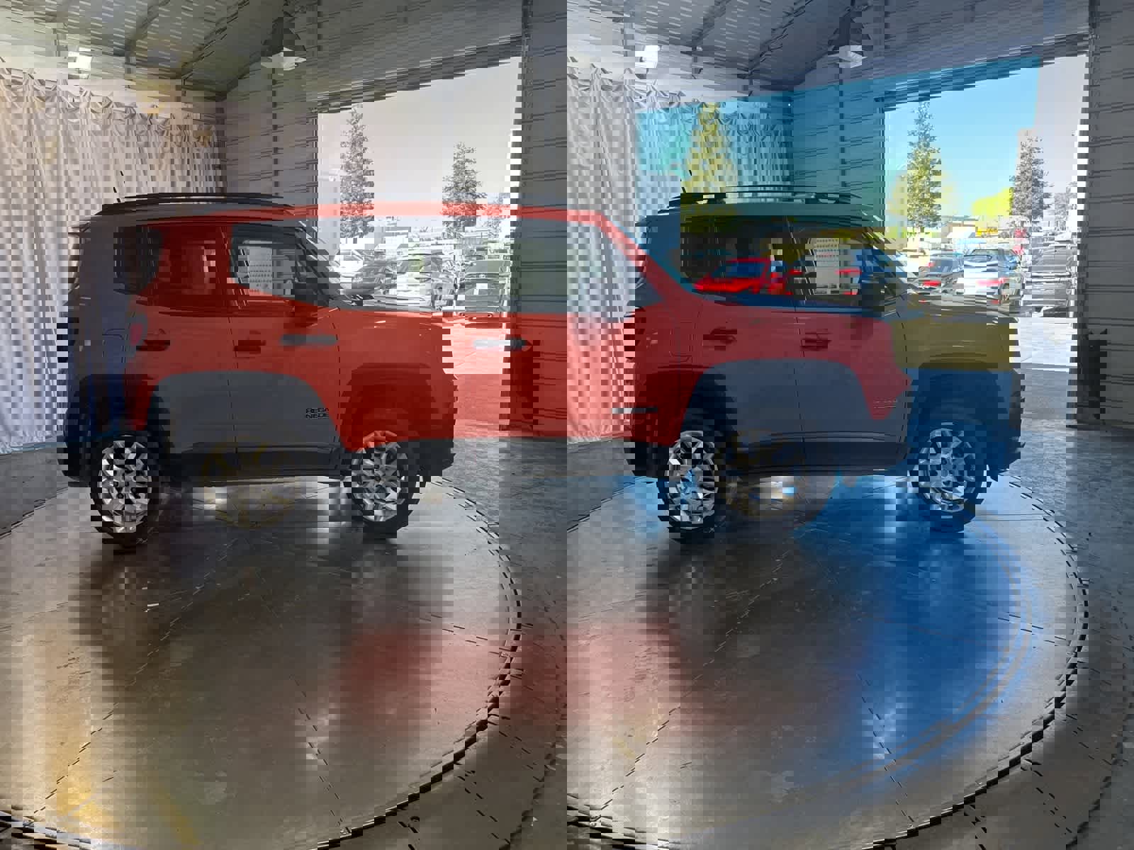 Used 2018 Jeep Renegade Sport w/ Power & Air Group image 4