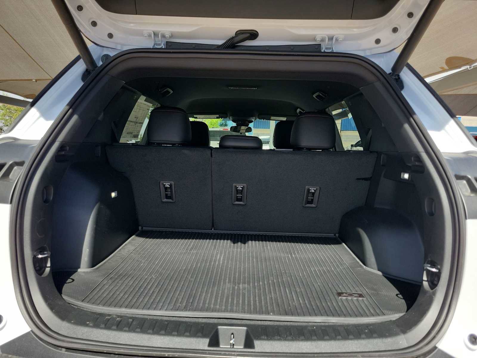 New 2026 Chevrolet Equinox RS w/ Safety and Technology Package FWD image 23