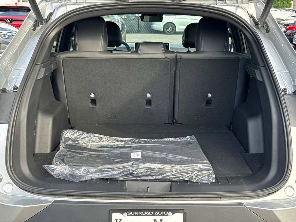 New 2025 VinFast VF 8 Plus AWD/4WD image 12