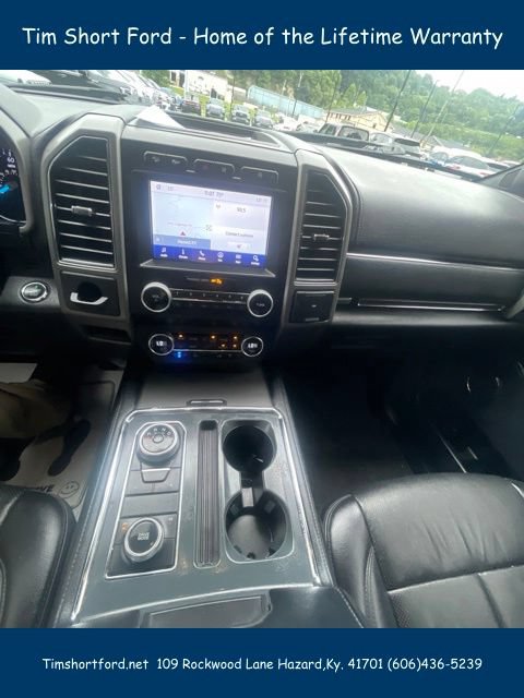 Used 2020 Ford Expedition XLT w/ Equipment Group 202A AWD/4WD image 14