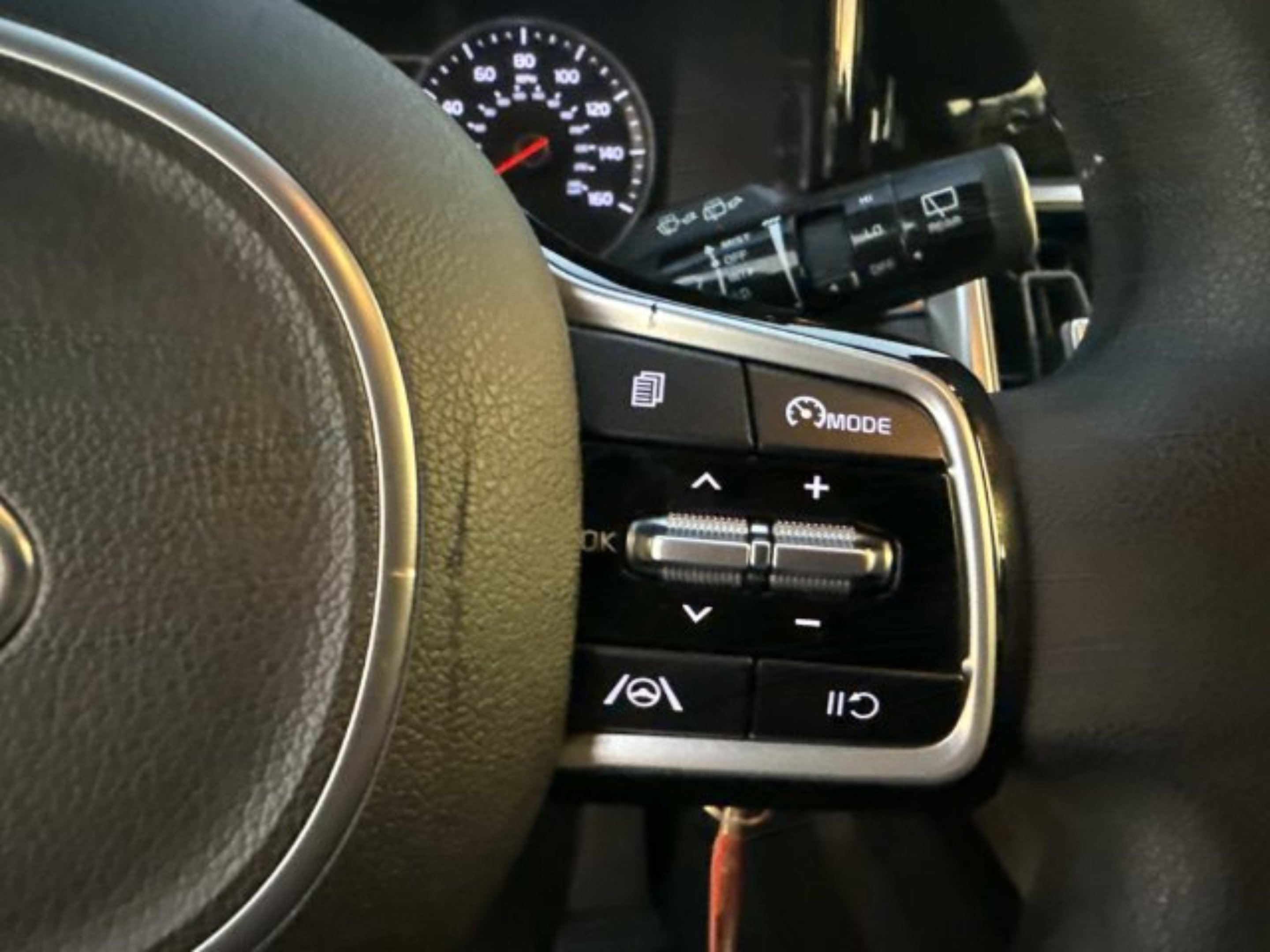 Used 2021 Kia Sorento LX FWD image 22