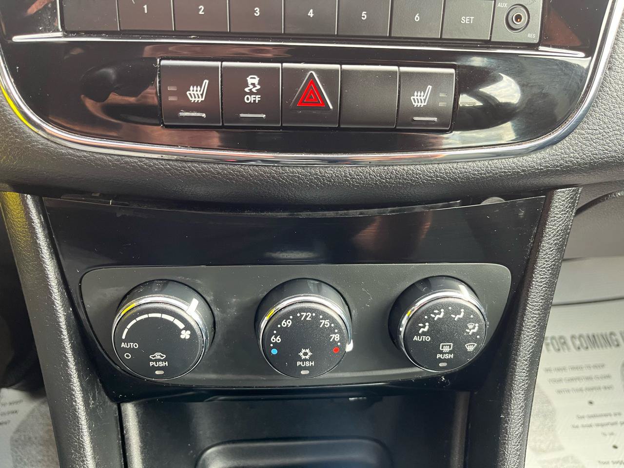 Used 2012 Chrysler 200 Touring w/ Cold Weather Group FWD image 17