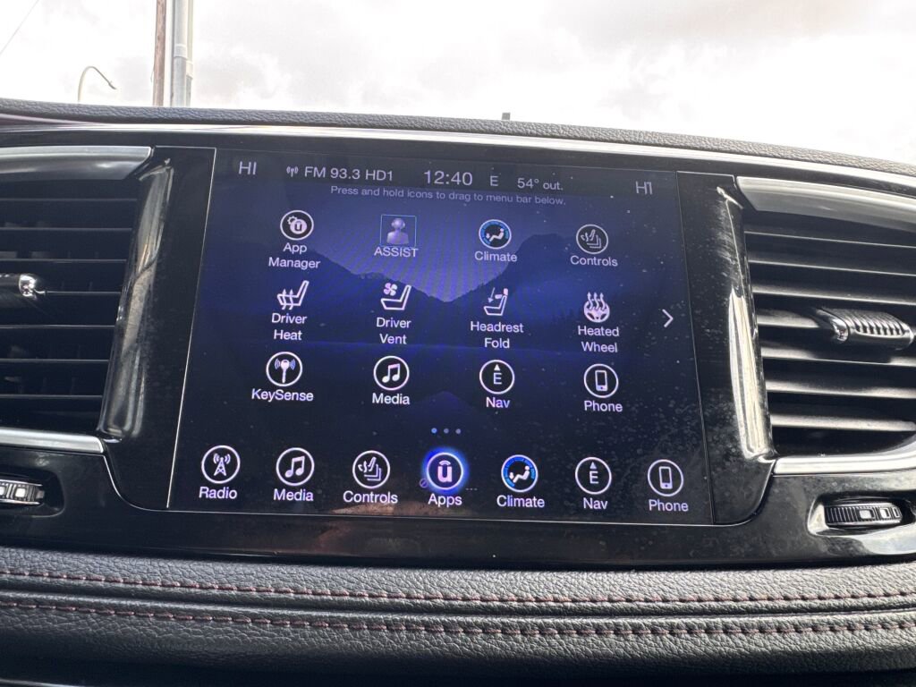 Used 2017 Chrysler Pacifica Limited FWD image 39