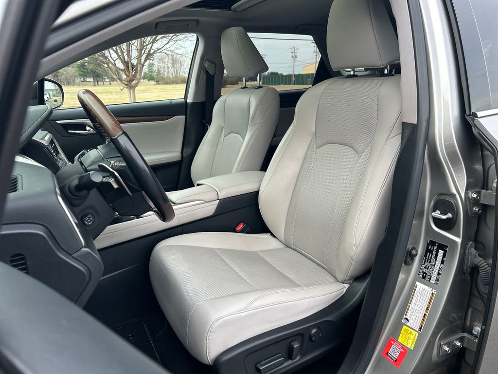 Used 2020 Lexus RX 350L FWD w/ Premium Package image 14