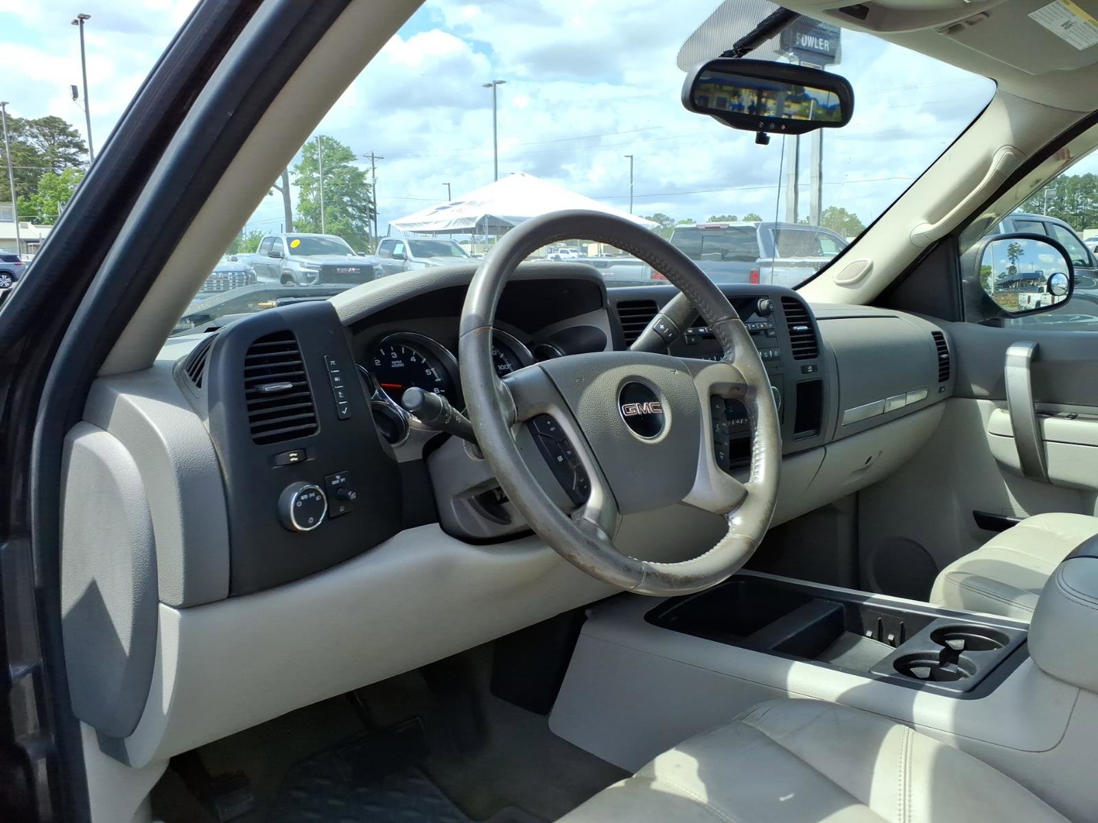 Used 2011 GMC Sierra 1500 SLE w/ Power Tech Package image 6