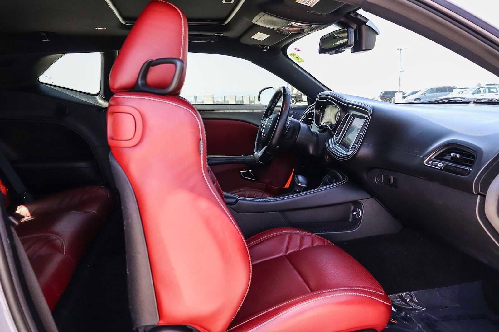 Used 2022 Dodge Challenger SRT Hellcat w/ Plus Package RWD image 18