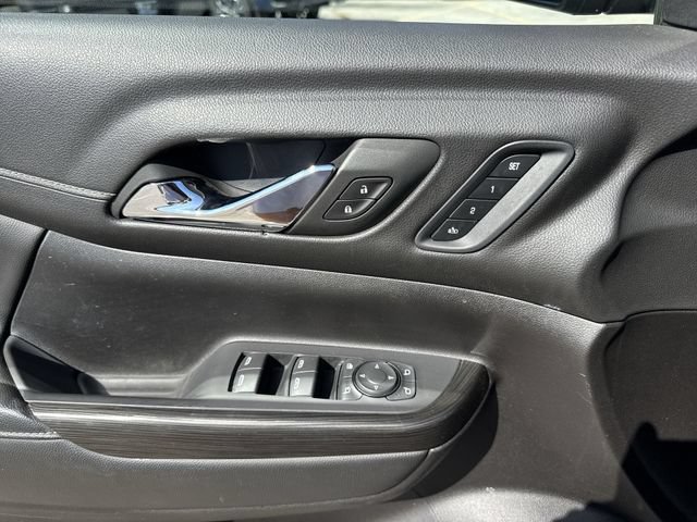 Used 2023 GMC Acadia SLT w/ Preferred Package FWD image 23