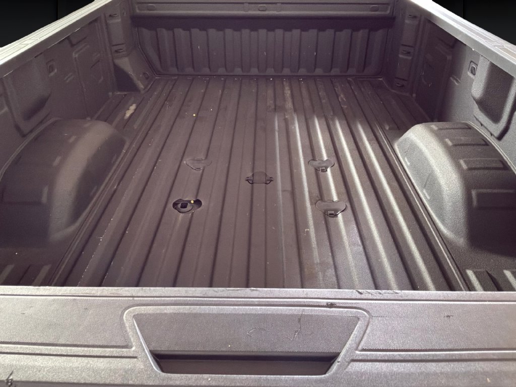 Used 2025 Chevrolet Silverado 3500 W/T AWD/4WD image 22