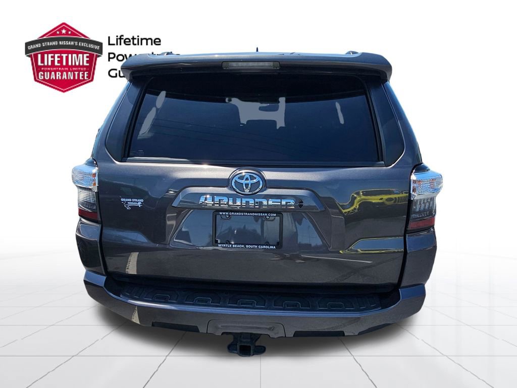 Used 2022 Toyota 4Runner SR5 Premium w/ Moonroof Package AWD/4WD image 8