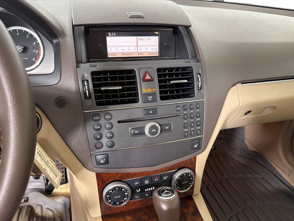 Used 2010 Mercedes-Benz C 300 4MATIC Sedan image 17