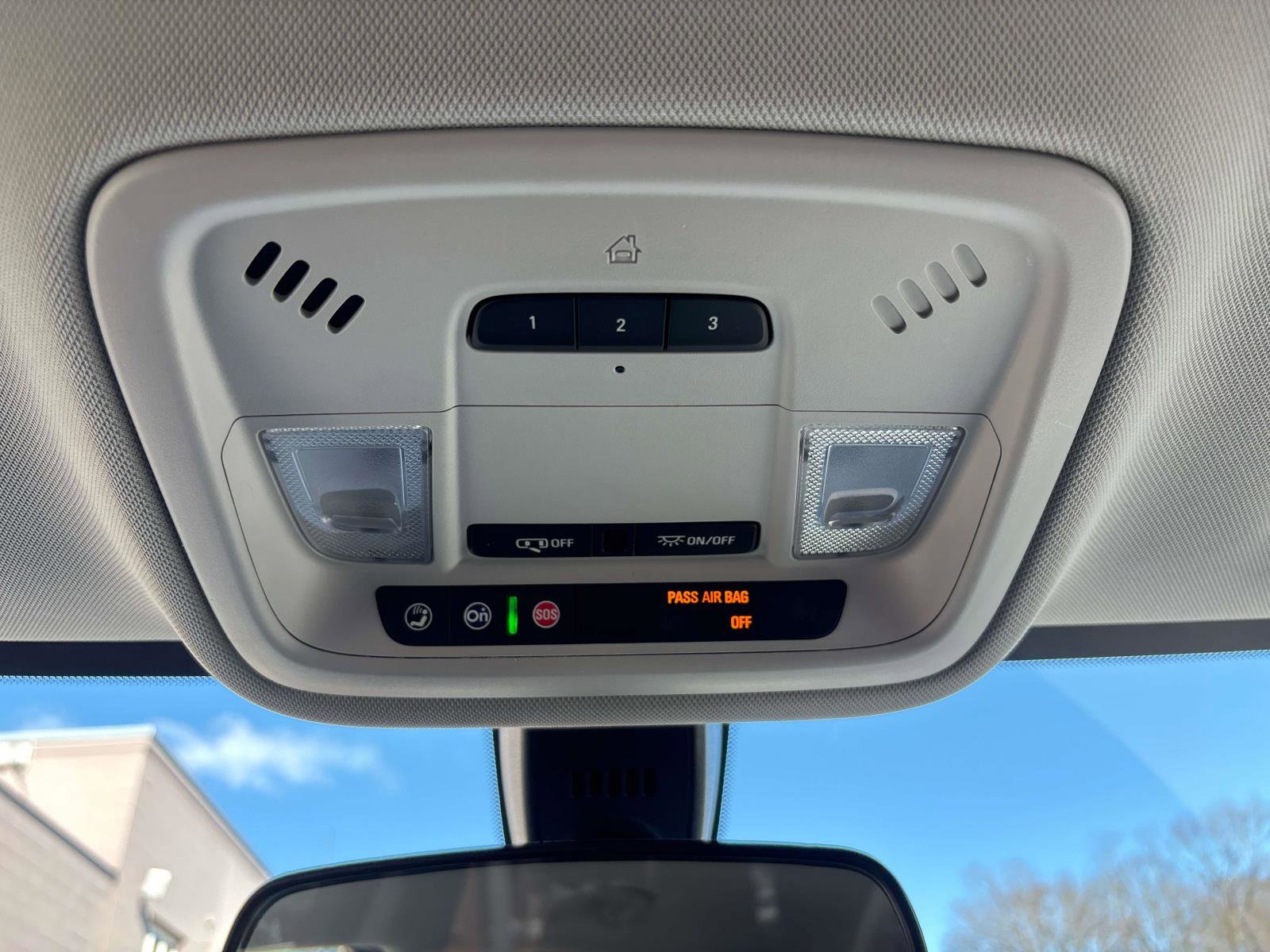 Used 2019 Chevrolet Traverse LT image 22