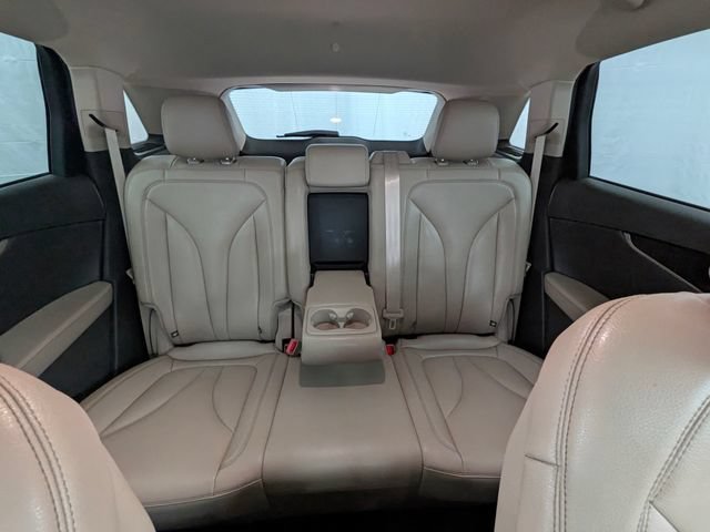 Used 2023 Lincoln Nautilus AWD w/ Premium Package image 16