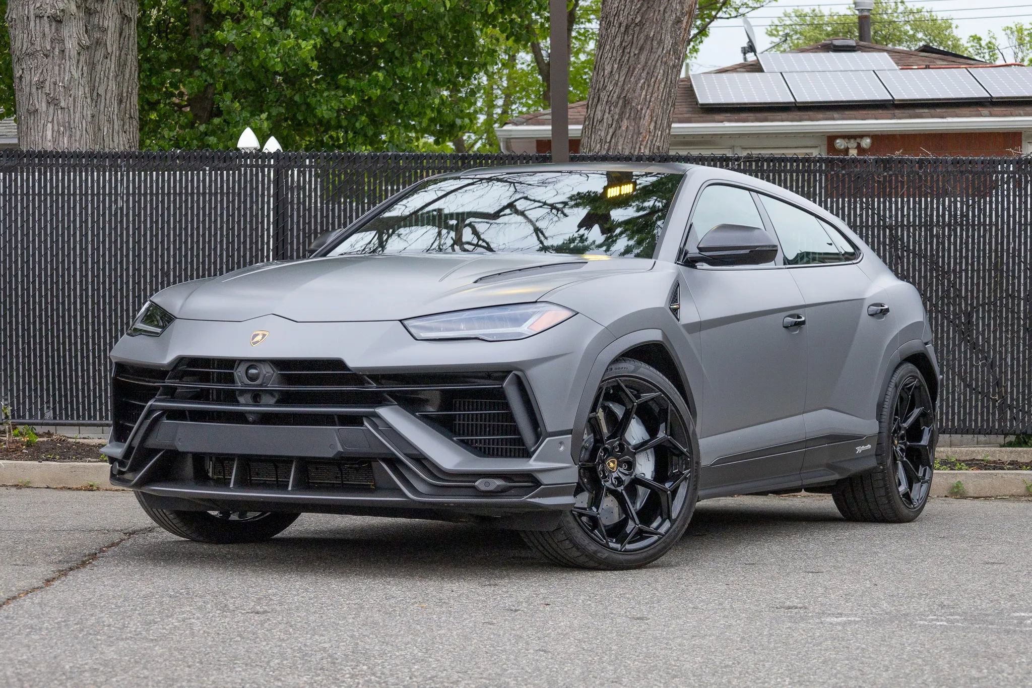 Used 2024 Lamborghini Urus Performante AWD/4WD image 1
