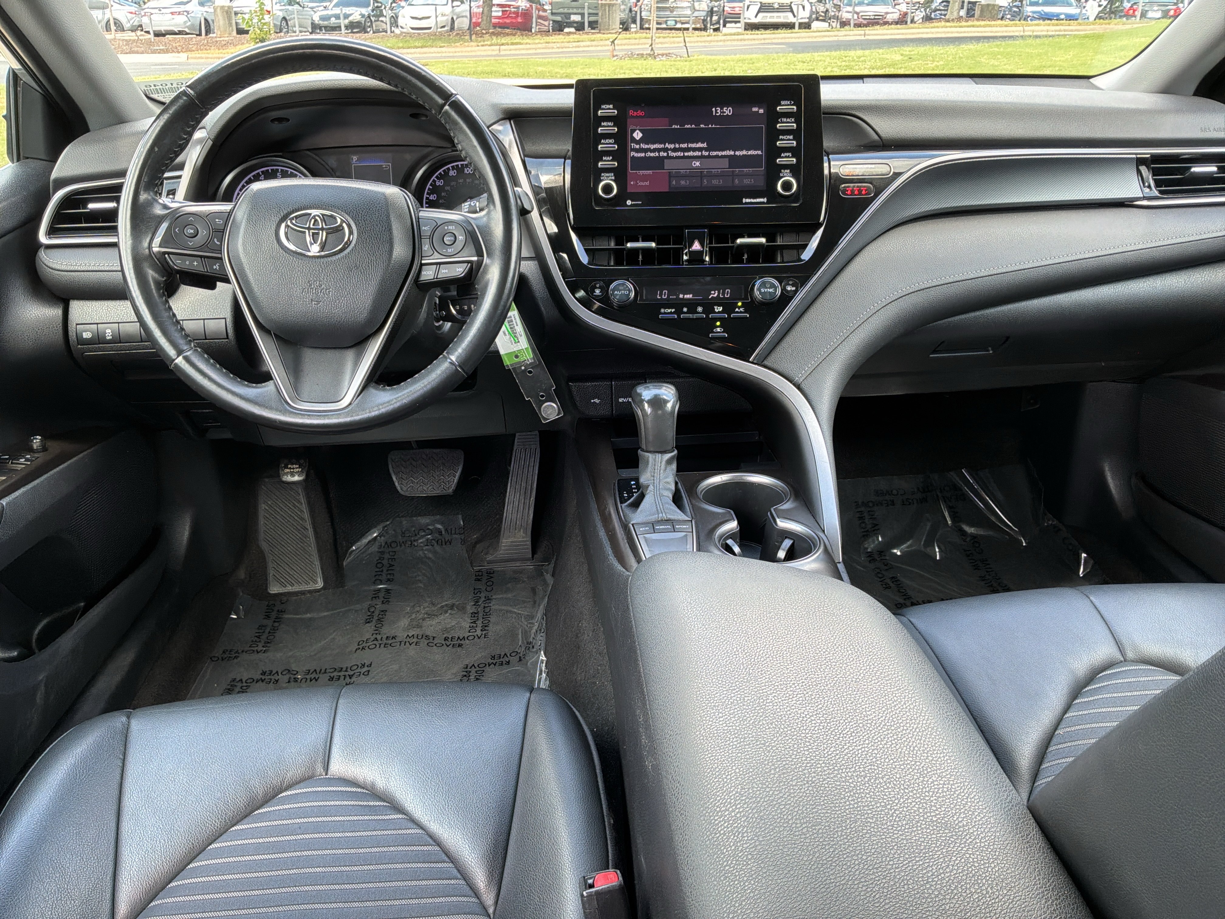 Used 2022 Toyota Camry SE FWD image 28