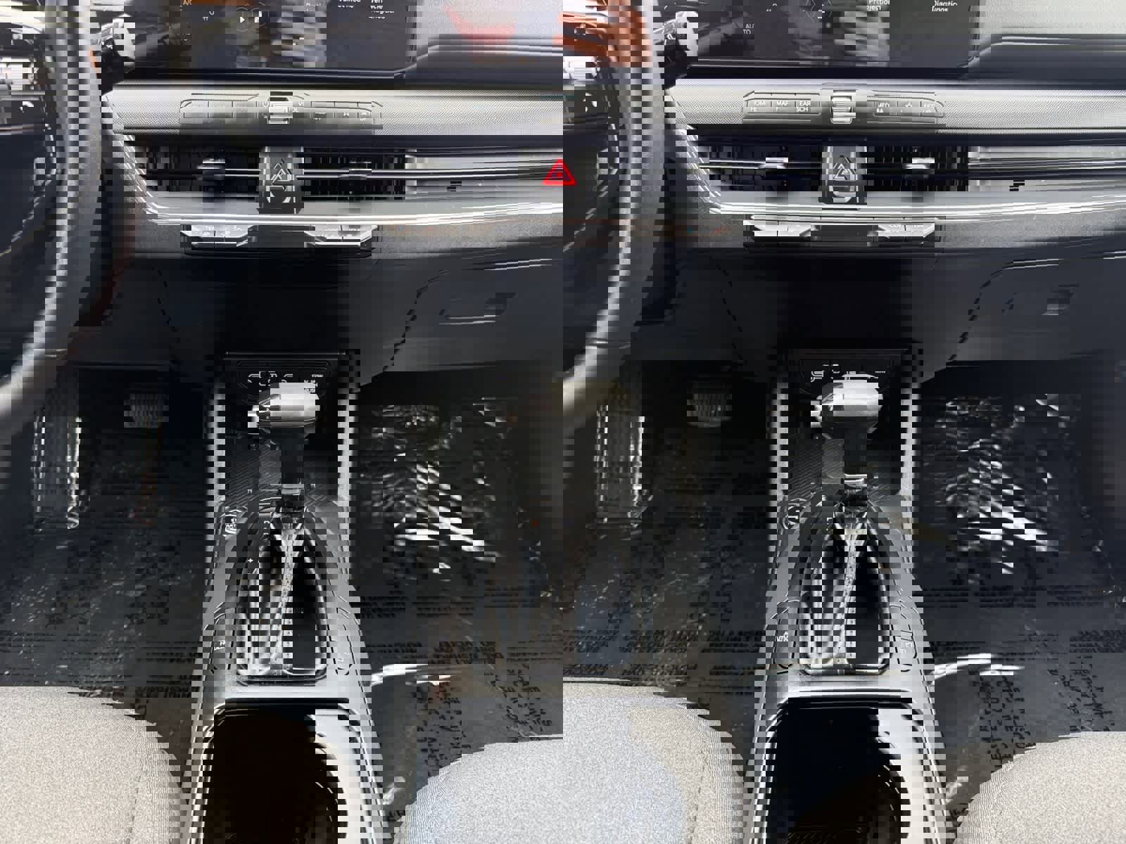 Used 2025 Kia K4 EX image 11