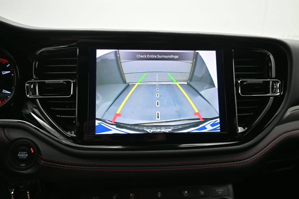 Used 2024 Dodge Durango GT RWD image 17