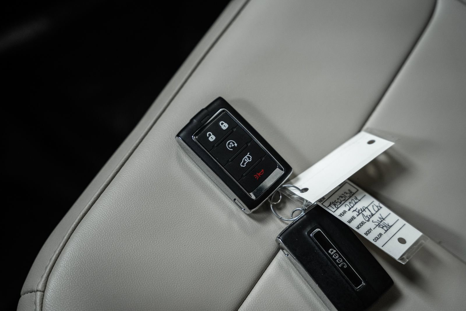 Used 2024 Jeep Grand Cherokee L Limited image 54