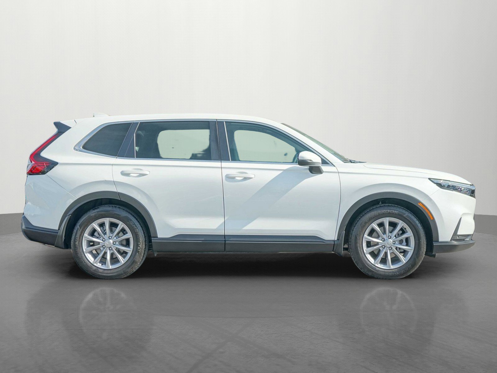 Used 2025 Honda CR-V EX-L image 8