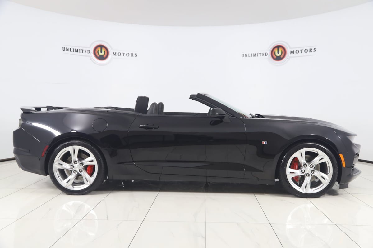 Used 2023 Chevrolet Camaro SS RWD image 2