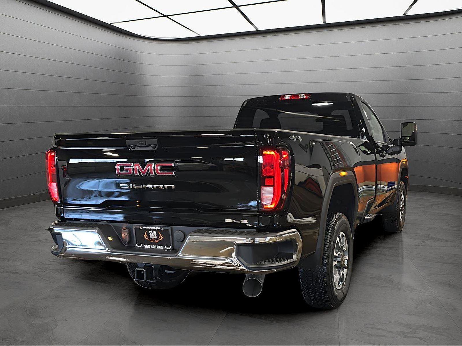 New 2026 GMC Sierra 3500 SLE w/ SLE Convenience Package image 5