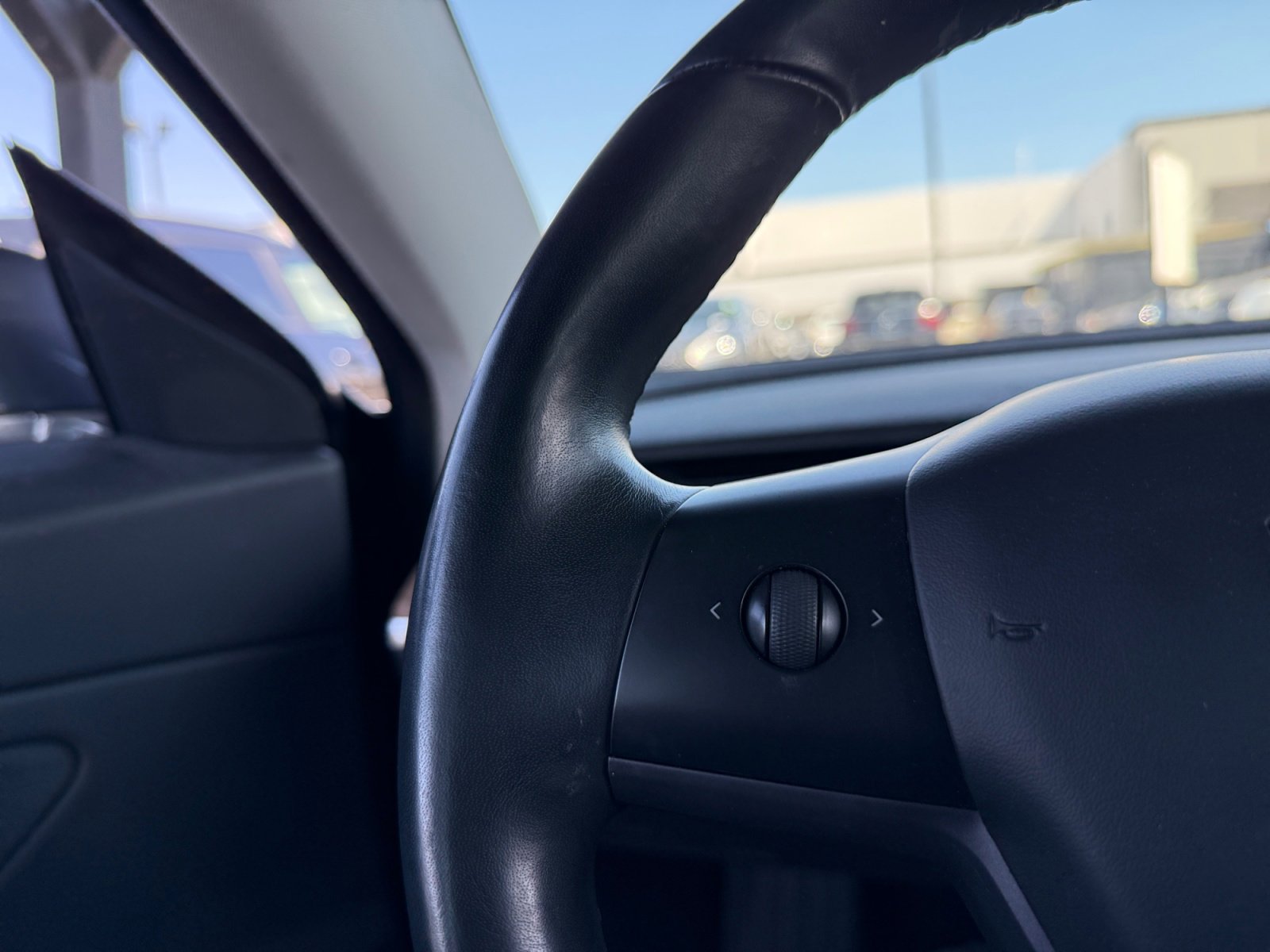 Used 2018 Tesla Model 3 Long Range image 13