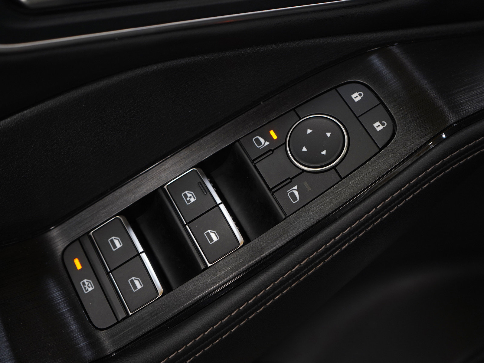 Used 2023 Nissan Rogue Platinum w/ Platinum Premium Package image 24