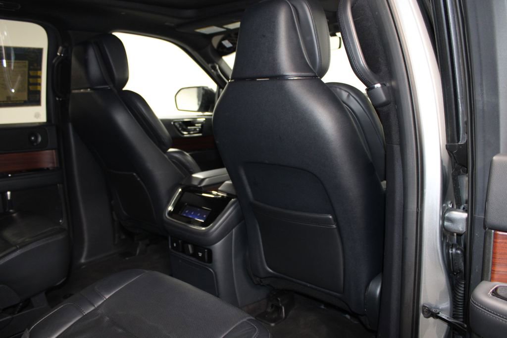 Used 2023 Lincoln Navigator Reserve AWD/4WD image 33